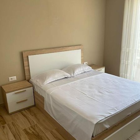Twentysix Apartment Shkodra Exterior foto